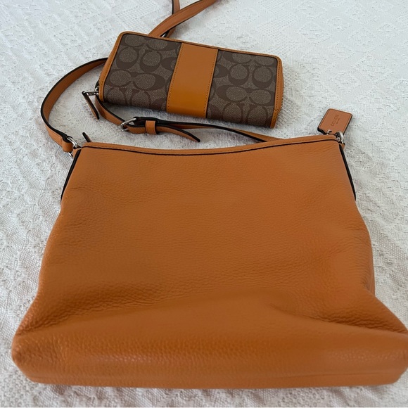 Coach purse and wallet set - Picture 7 of 7